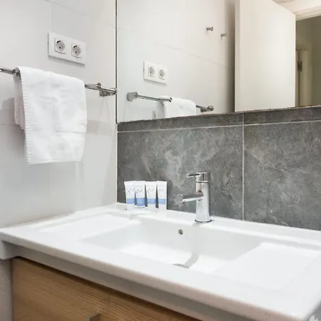 Centric 2bedroom In Ramblas 3 1a